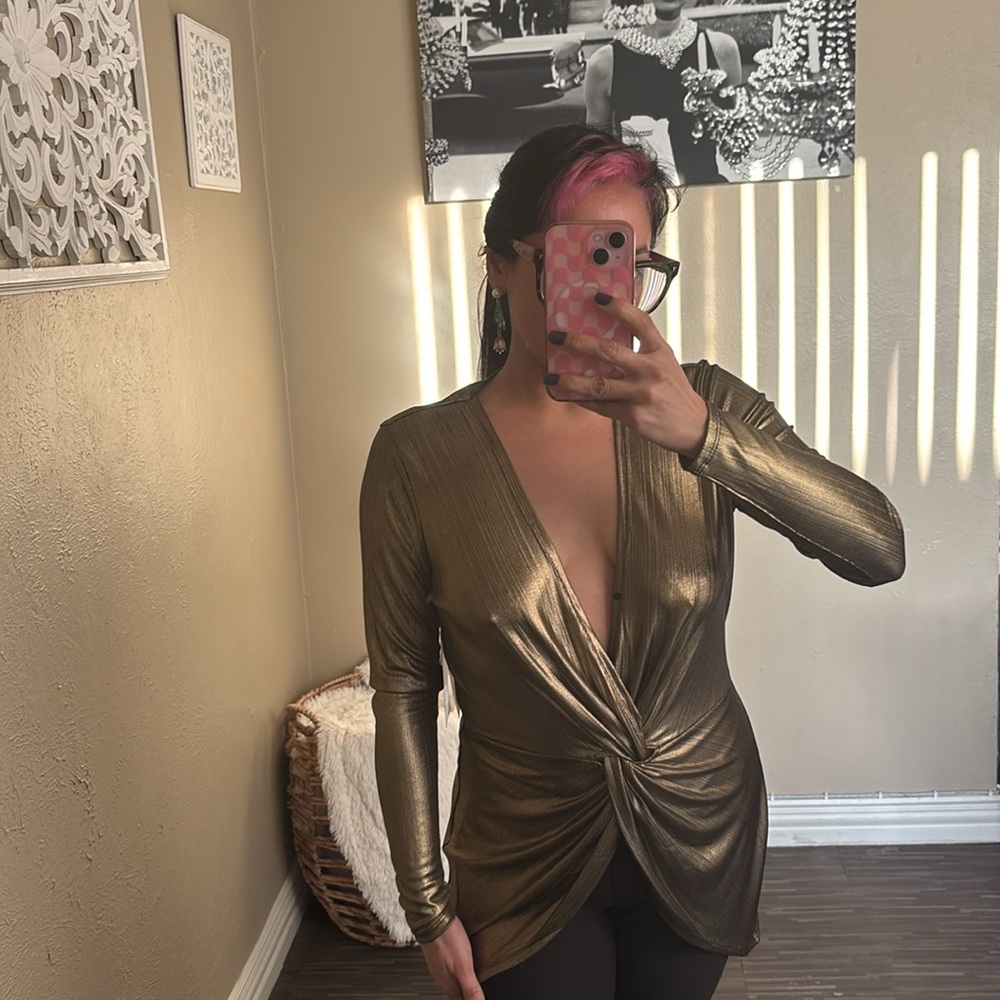 Bold Elements Cut to Curve Metallic Gold Long Sleeves Sexy short/long cut Blouse